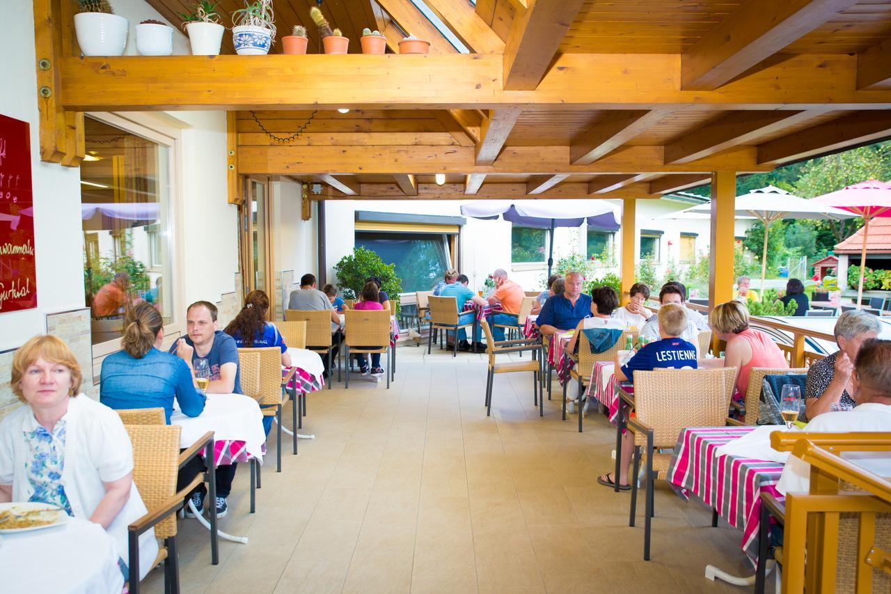 Hotel Restaurant Thadeushof Techelsberg Exterior foto